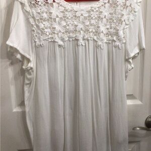 Torrid White Floral Lace Blouse